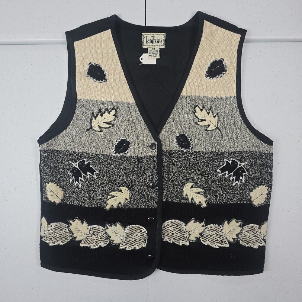 Vtg Tantrums Women PS/Petit S 90’s Boxy Black/White Whimsygoth Knit Vest Leaf